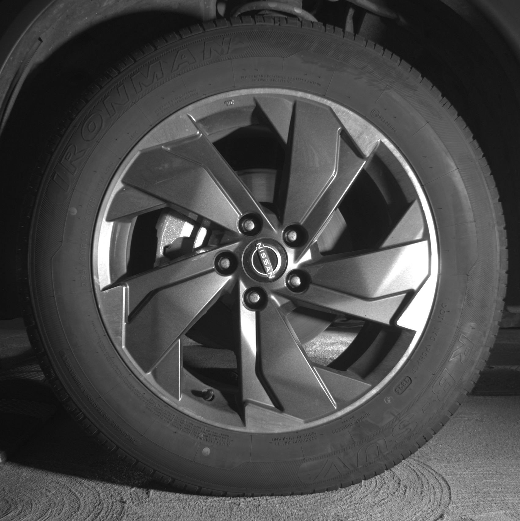 Used 2025 Nissan Rogue SV image 12