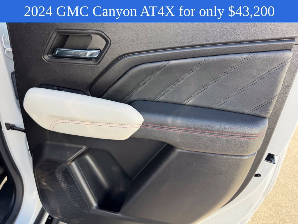 Used 2024 GMC Canyon AT4X AWD/4WD image 12