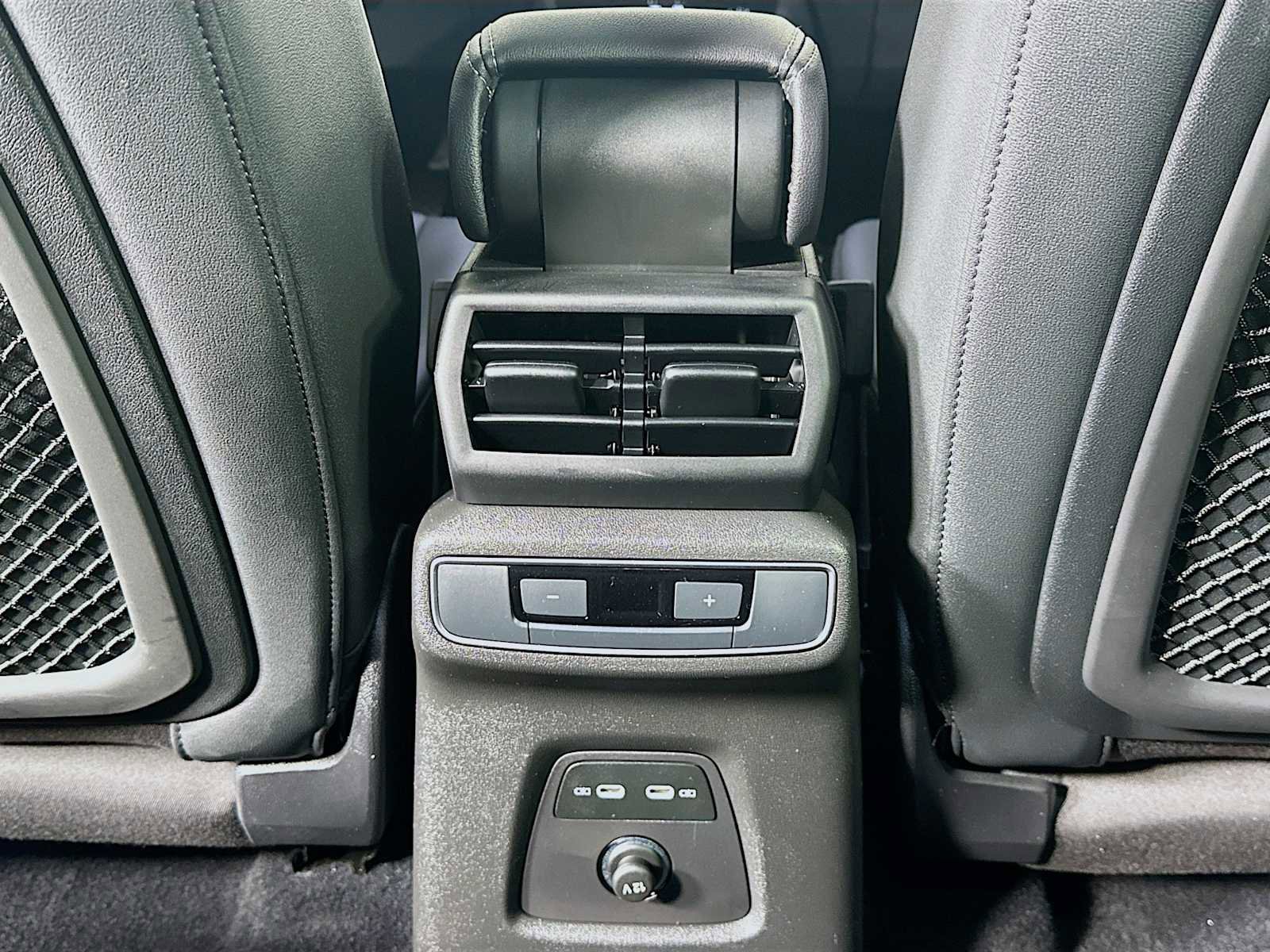 Certified 2023 Audi Q4 e-tron Premium Plus w/ Premium Plus RWD image 24