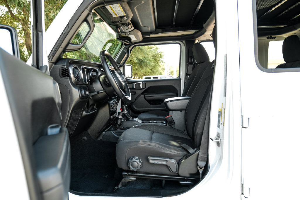 Used 2023 Jeep Wrangler Unlimited Sport AWD/4WD image 44