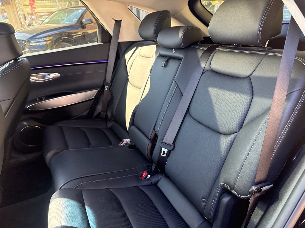 New 2026 Genesis GV70 2.5T Select AWD/4WD image 16