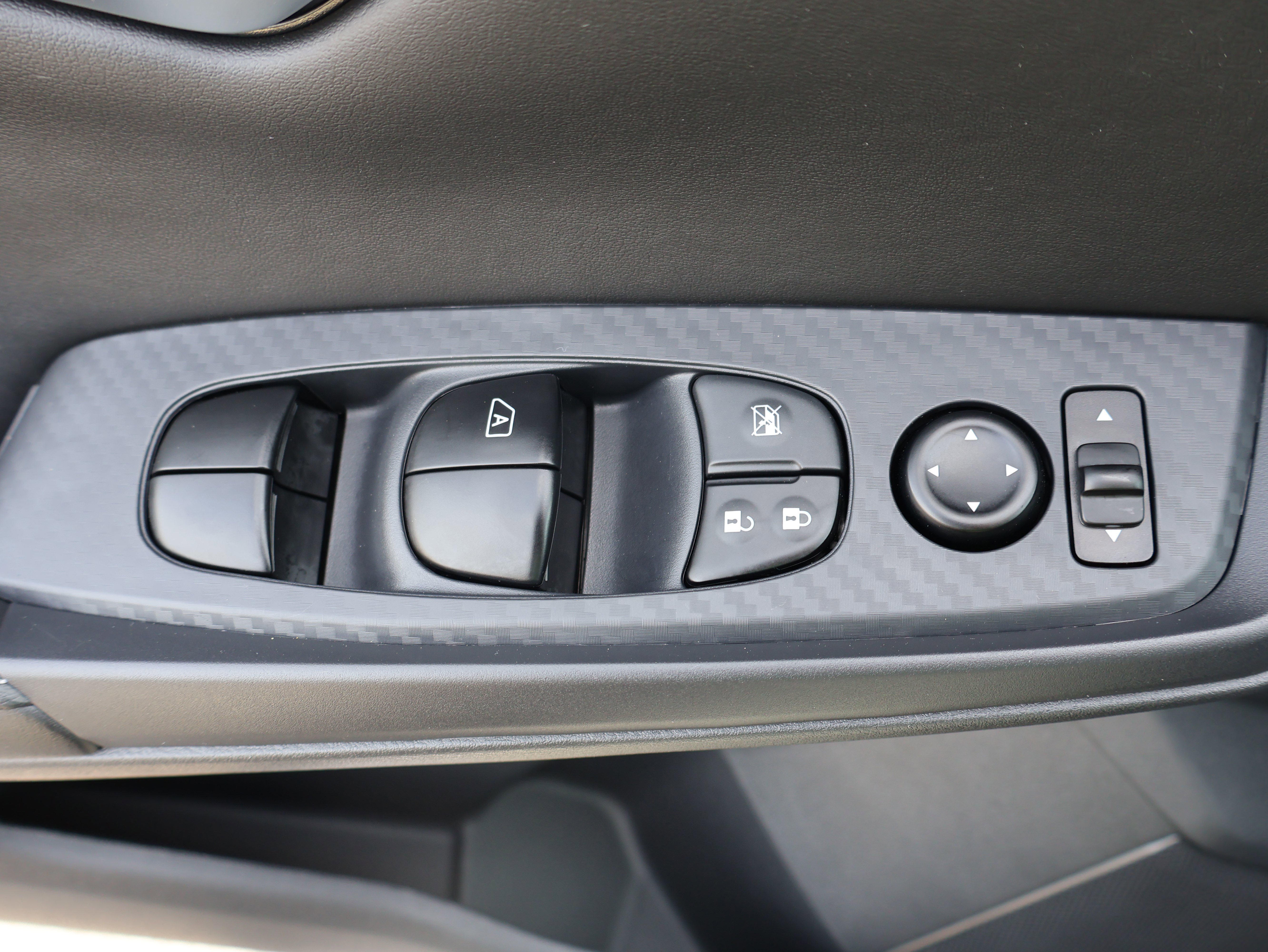 Used 2024 Nissan Sentra SV w/ Lighting Package image 36