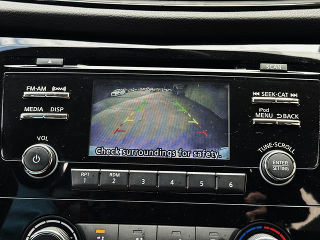 Used 2017 Nissan Rogue S w/ Appearance Package image 25