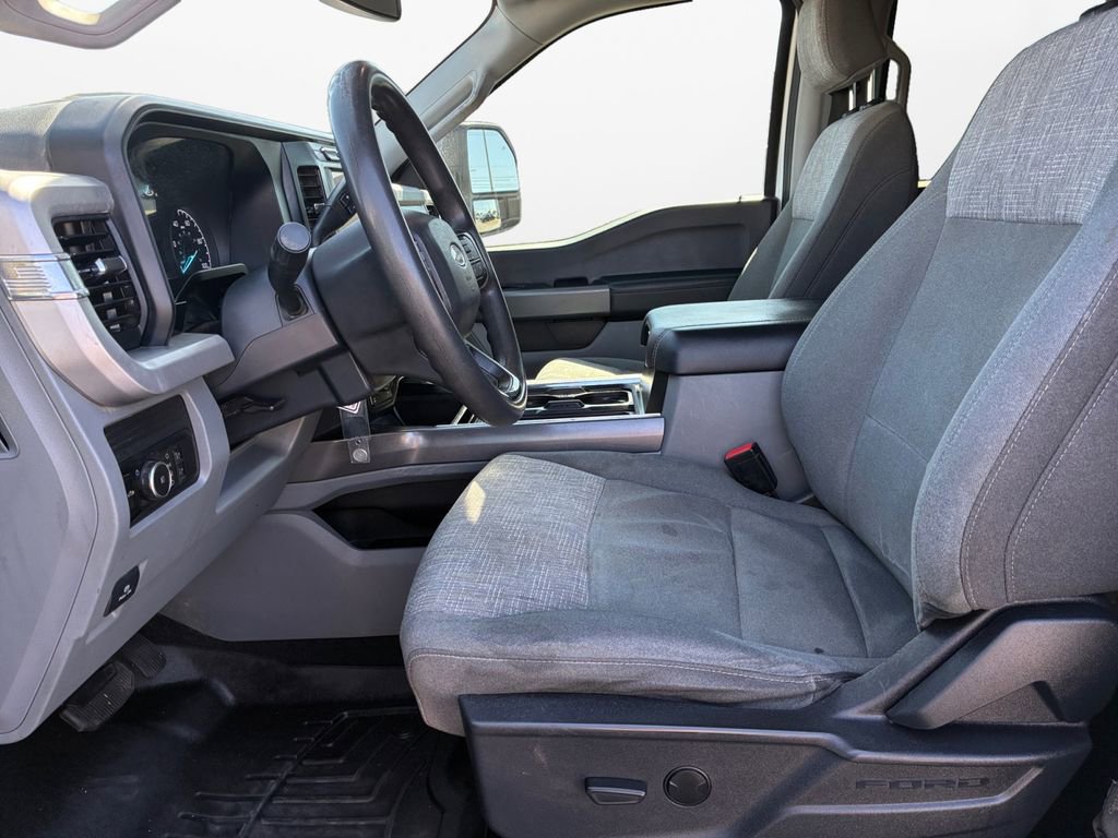 Used 2023 Ford F250 XLT w/ FX4 Off-Road Package image 19