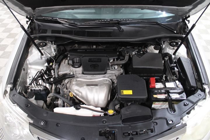 Used 2013 Toyota Camry XLE w/ Leather Pkg FWD image 43