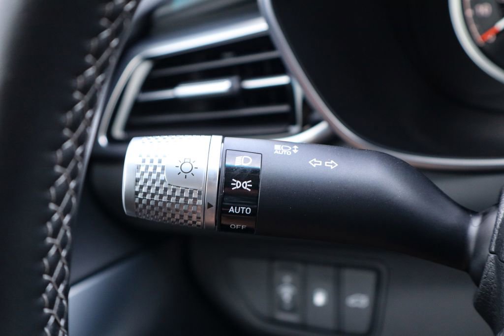 Used 2026 Genesis G70 2.5T image 26