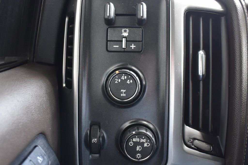 Used 2015 Chevrolet Silverado 2500 LTZ image 18