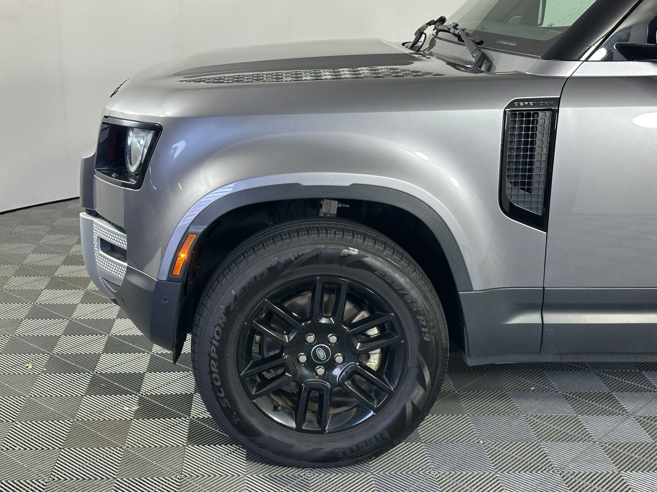 Certified 2024 Land Rover Defender 90 S image 11