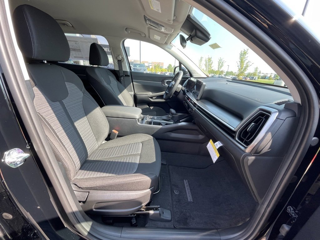 New 2026 Kia Sorento LX image 29