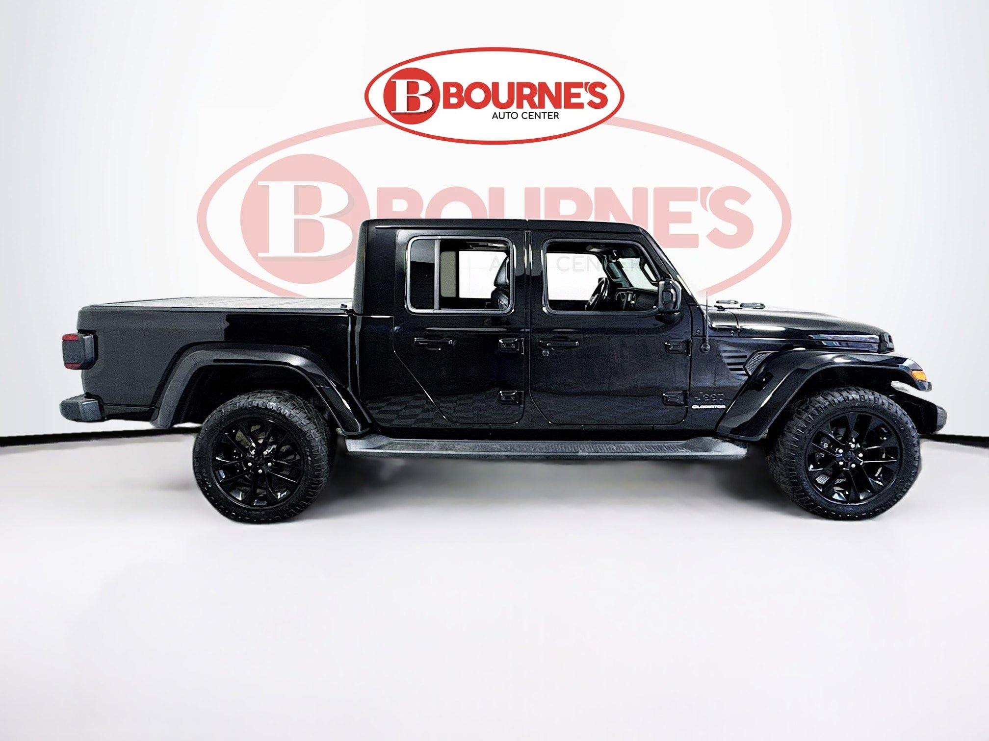 Used 2021 Jeep Gladiator Overland AWD/4WD image 11