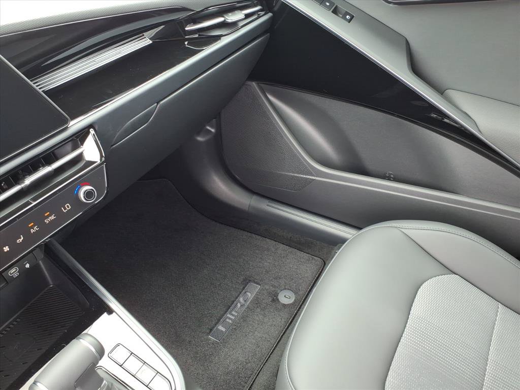 New 2026 Kia Niro EX FWD image 26