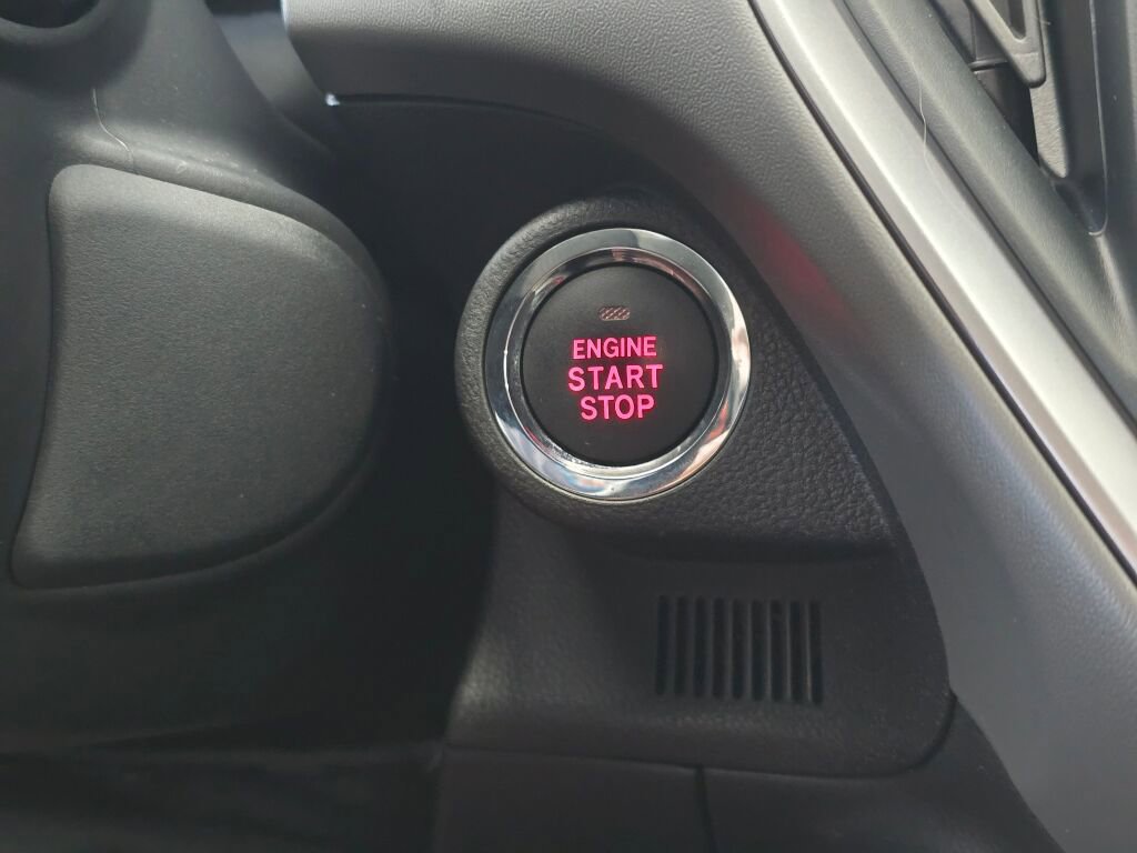 Used 2024 Subaru Crosstrek 2.0i Premium w/ Popular Package #4 image 32