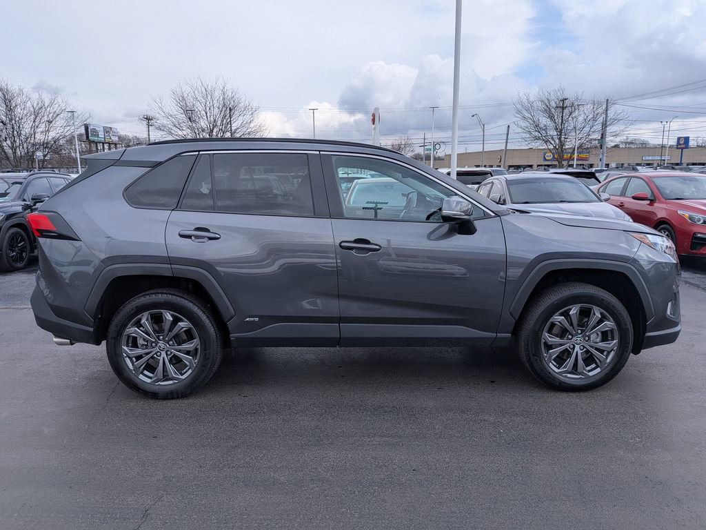 Used 2025 Toyota RAV4 XLE Premium w/ Weather Package image 8