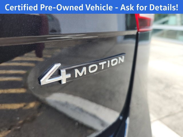 Certified 2022 Volkswagen Tiguan SE w/ Panoramic Sunroof Package AWD/4WD image 20