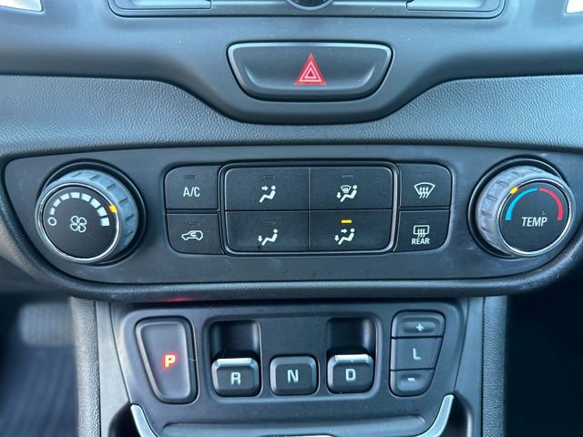 Used 2020 GMC Terrain SLE w/ LPO, Floor Liner Package FWD image 19