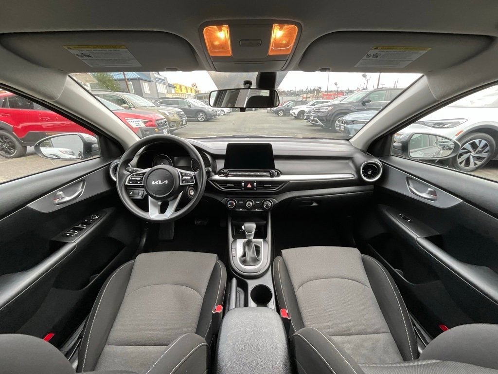 Used 2023 Kia Forte LXS w/ LXS Technology Package image 15