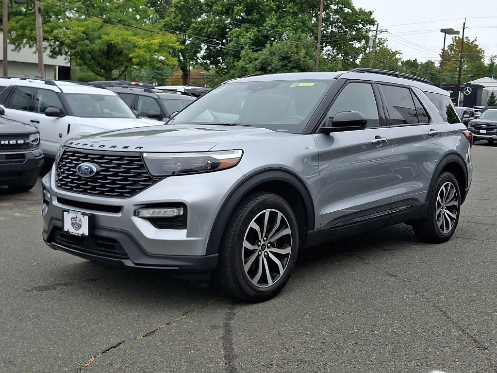 Used 2023 Ford Explorer ST-Line w/ Class IV Trailer Tow Package AWD/4WD image 6