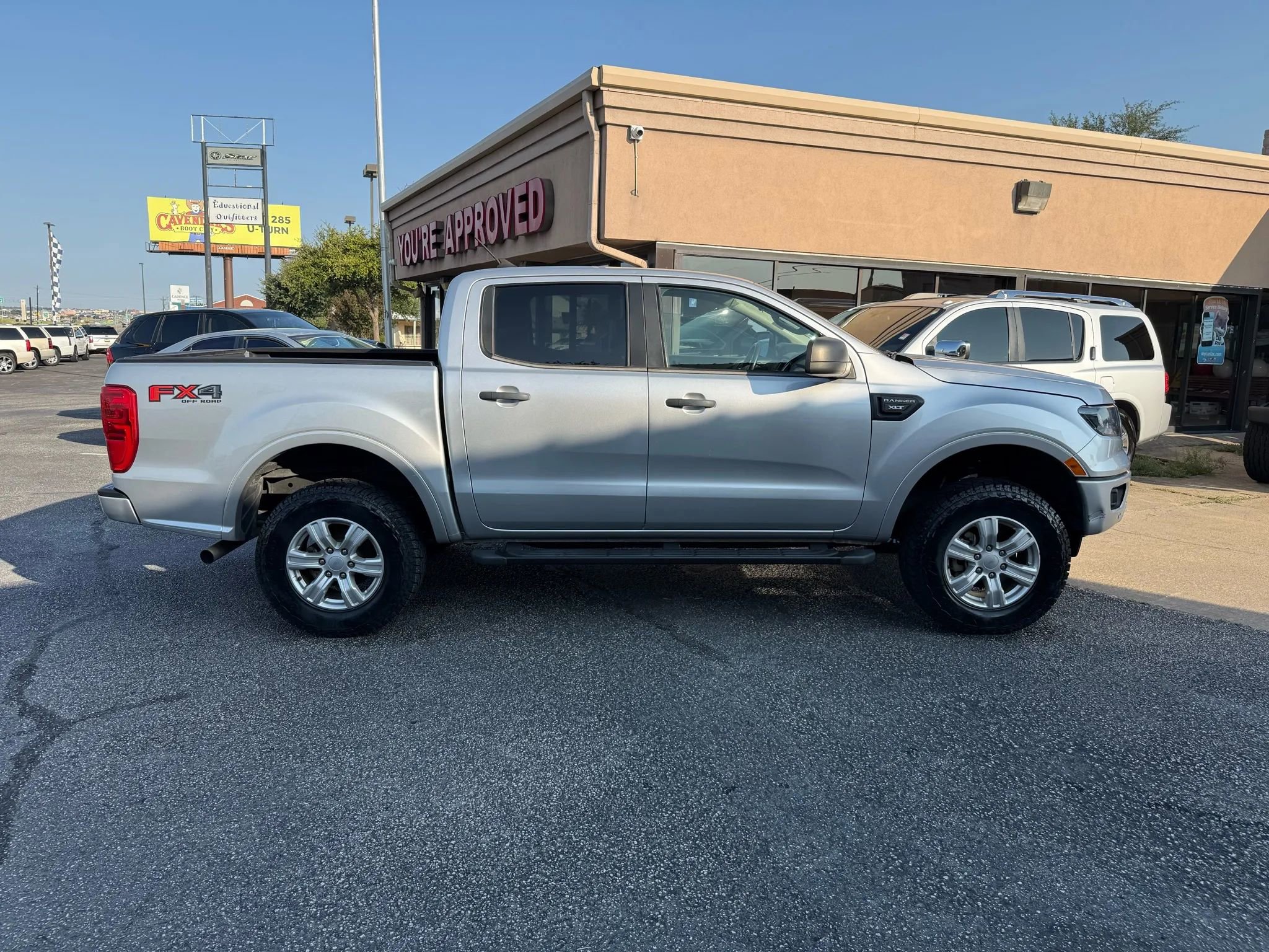 Used 2019 Ford Ranger XLT w/ FX4 Off-Road Package image 4