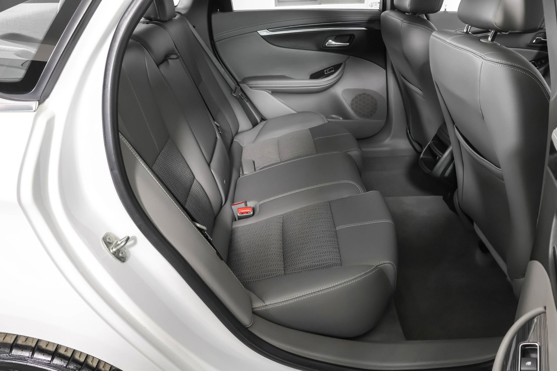 Used 2019 Chevrolet Impala LS image 39