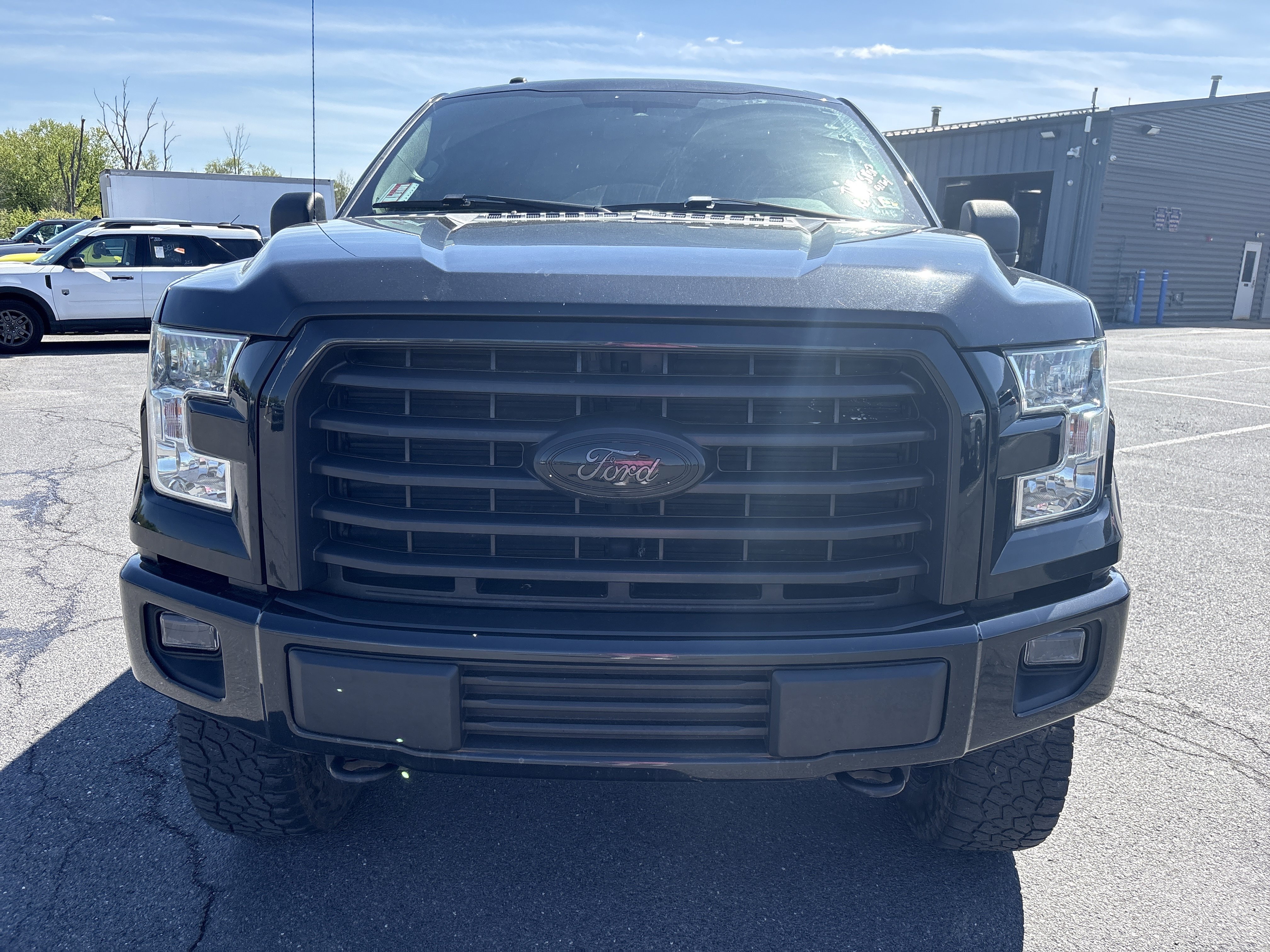 Used 2015 Ford F150 XLT w/ Equipment Group 302A Luxury AWD/4WD image 10