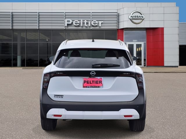 New 2026 Nissan Kicks SV image 4