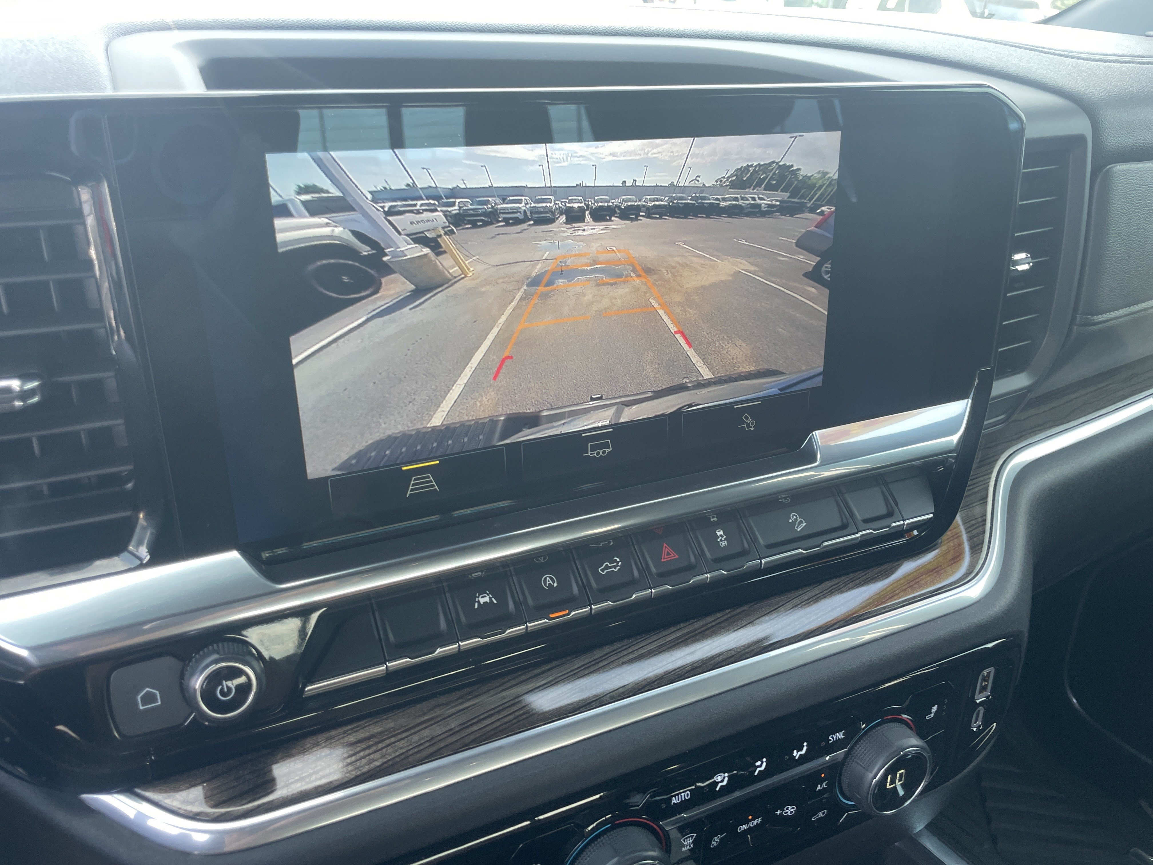 Used 2025 Chevrolet Silverado 1500 RST AWD/4WD image 34