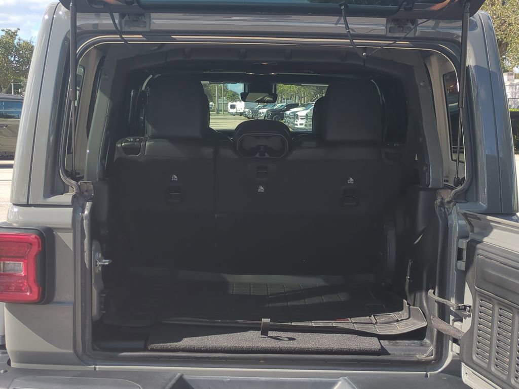 Used 2023 Jeep Wrangler Unlimited Rubicon 392 w/ Xtreme Recon 35" Tire Package image 16