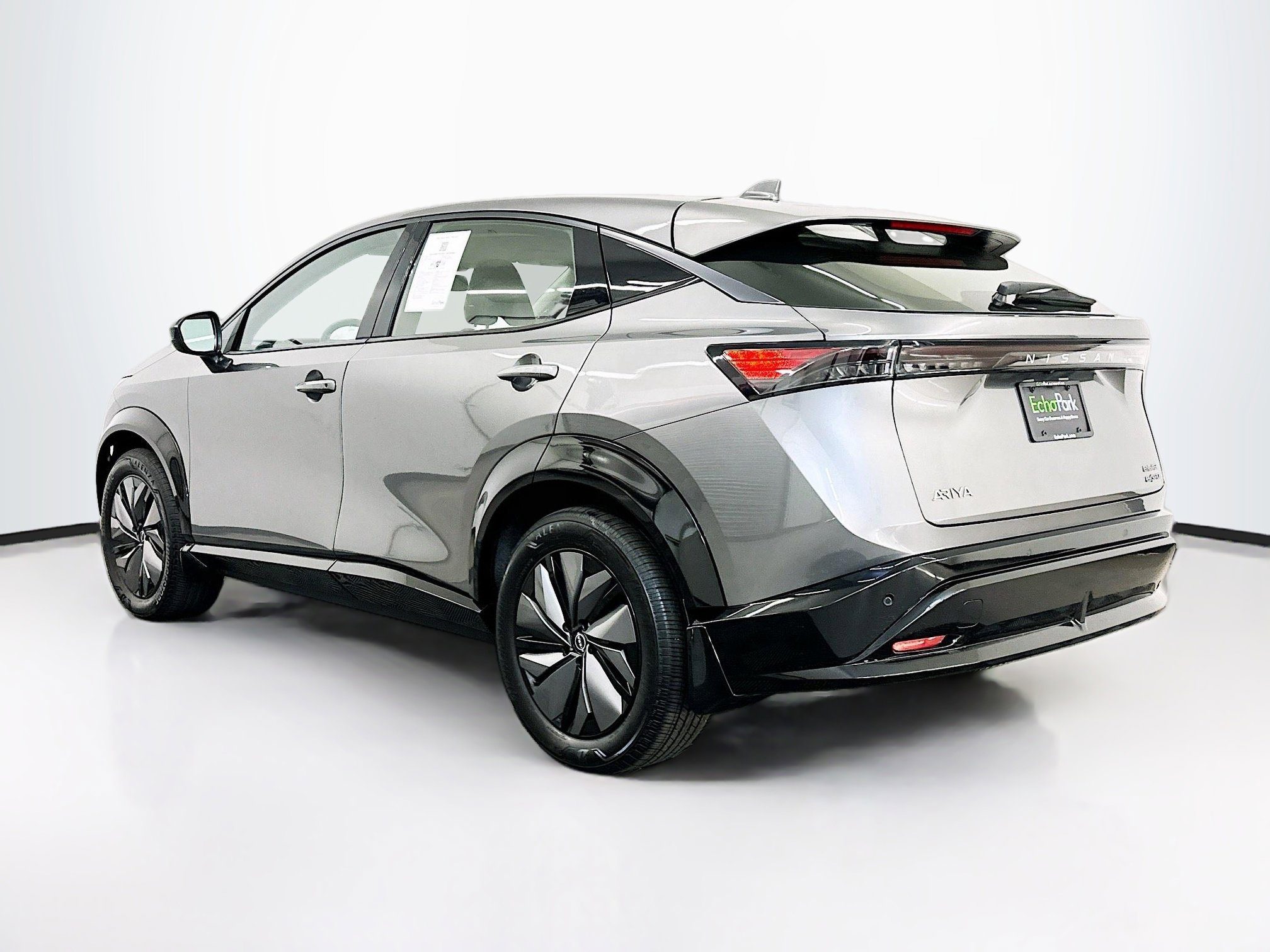 Used 2024 Nissan Ariya AWD image 5