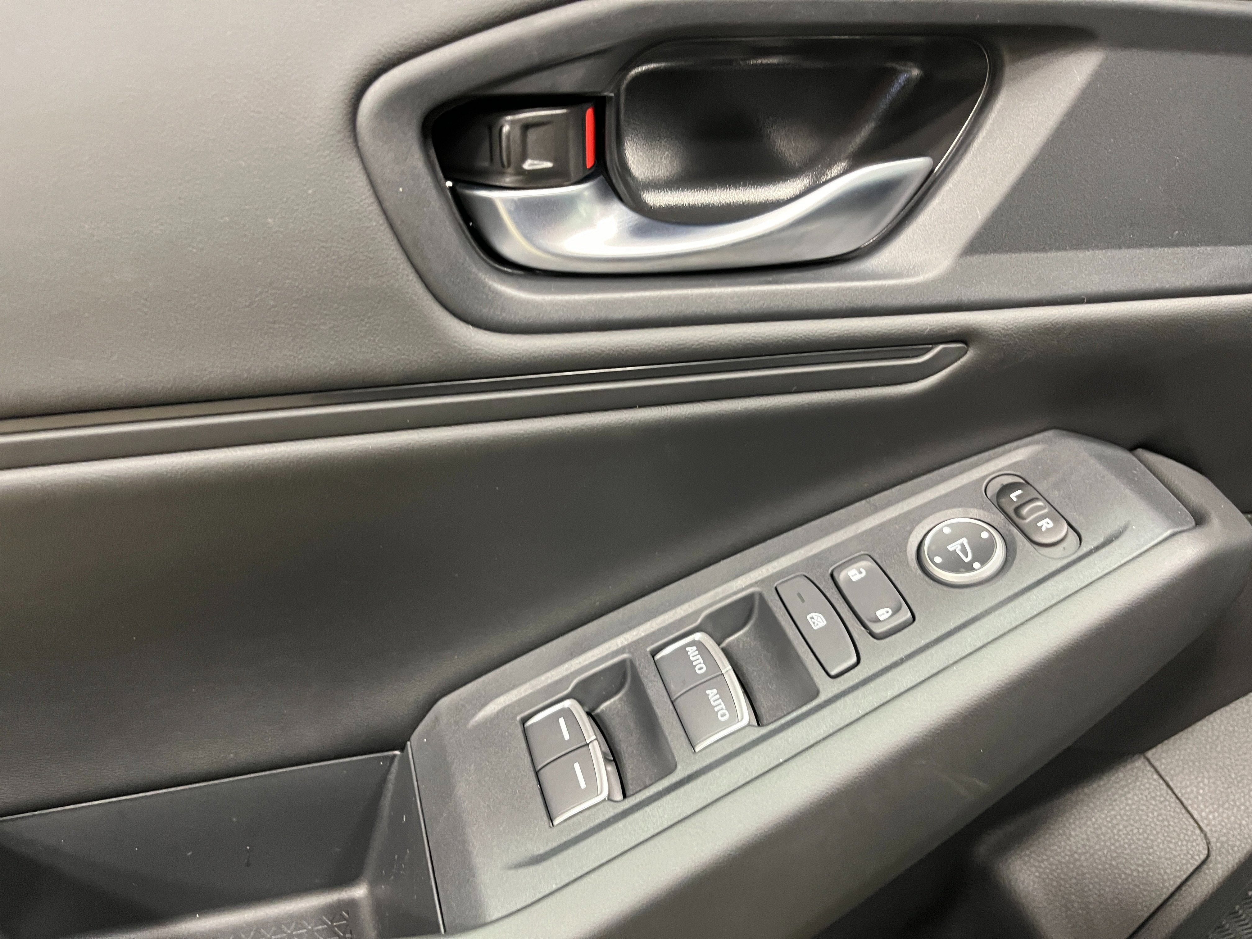 New 2025 Honda Accord SE image 14