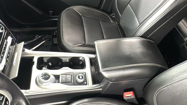 Used 2022 Ford Explorer Limited w/ Class IV Trailer Tow Package AWD/4WD image 35