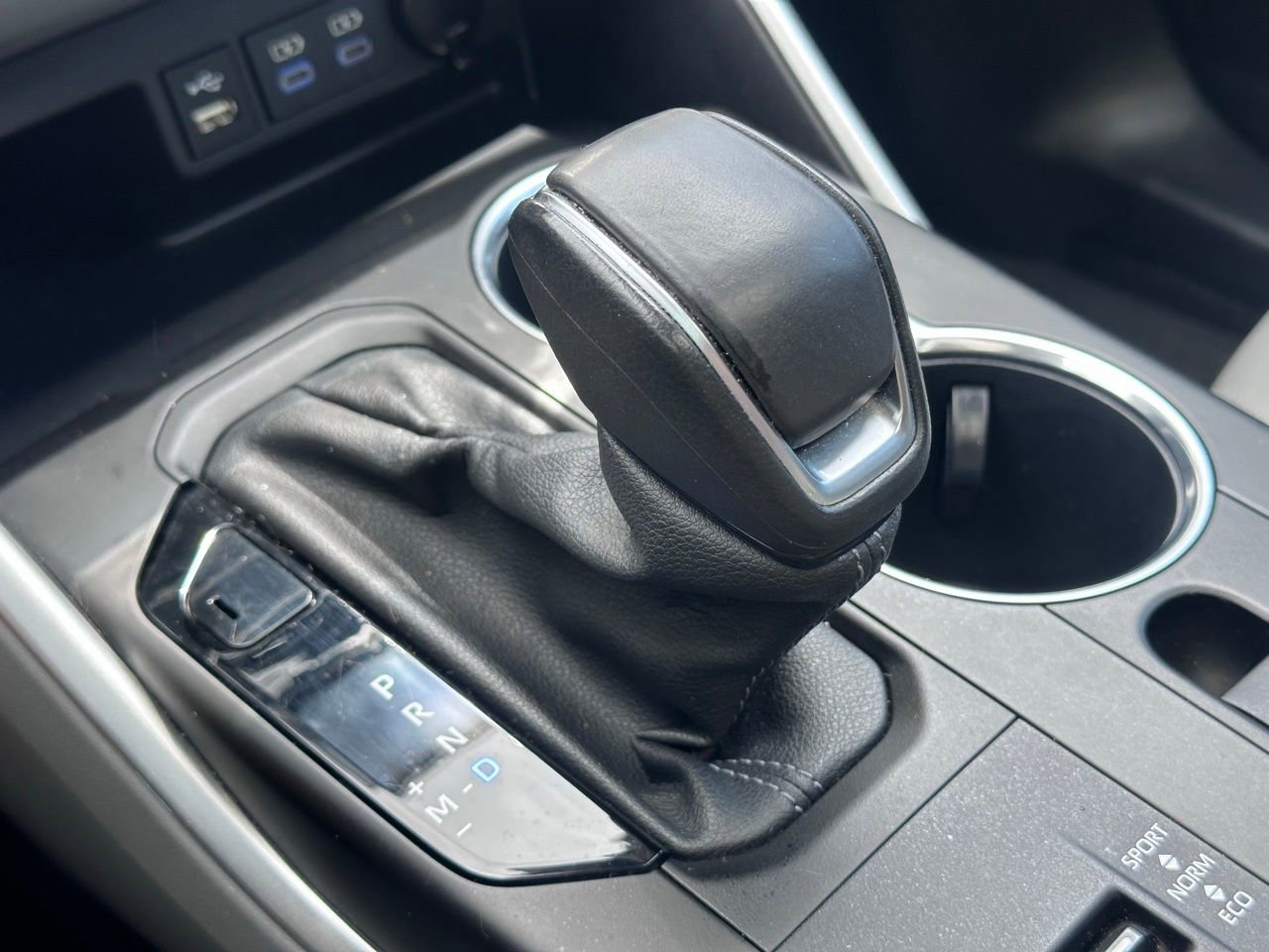 Used 2022 Toyota Highlander XLE image 36