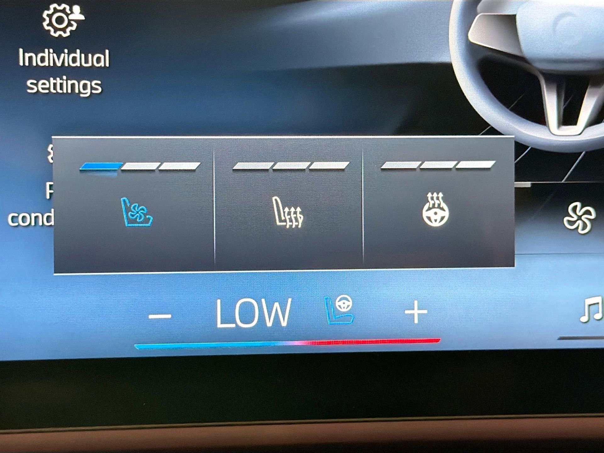 New 2026 BMW 550e xDrive w/ Premium Package image 21