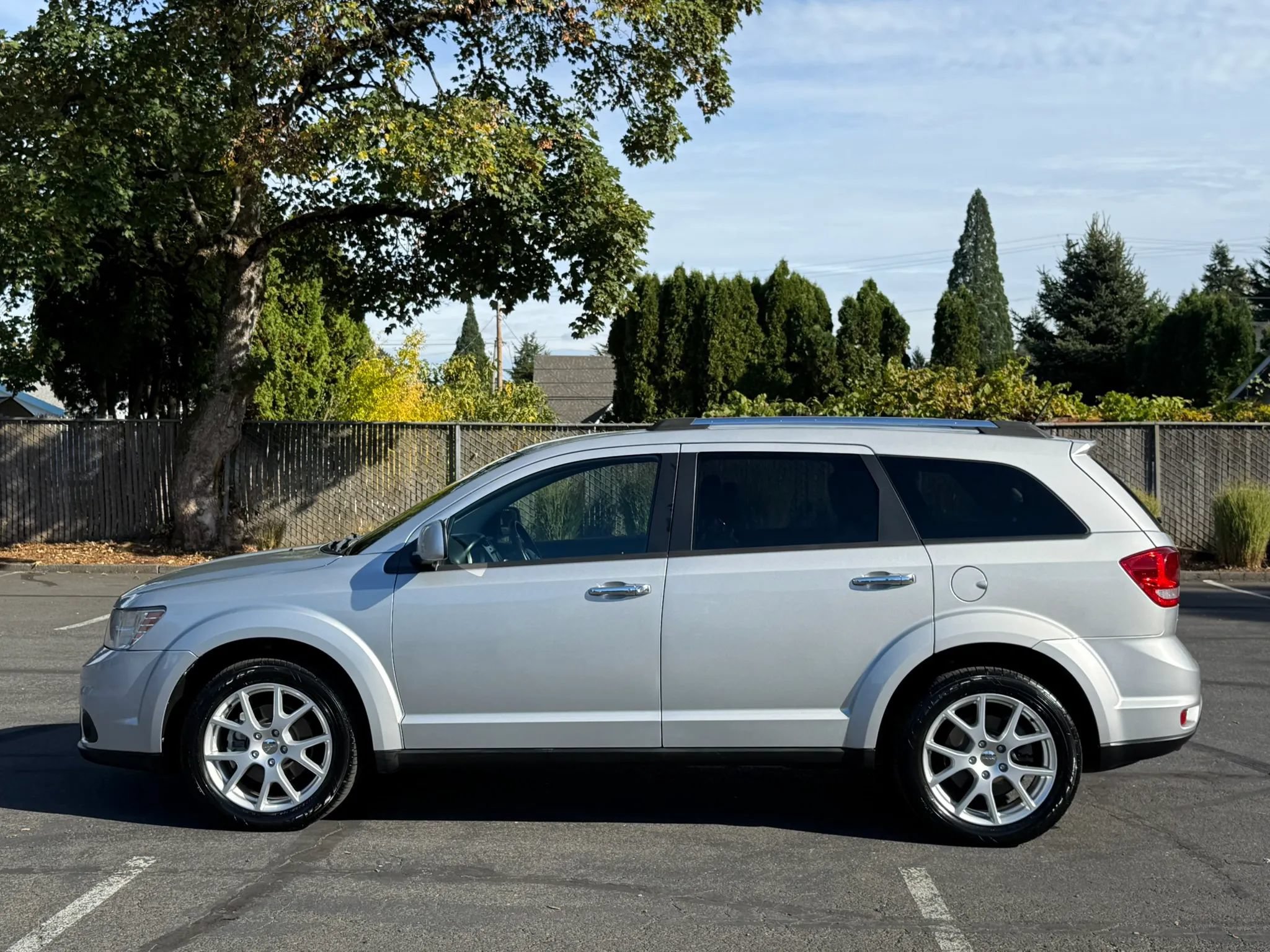 Used 2013 Dodge Journey Crew w/ Flexible Seating Group AWD/4WD image 2