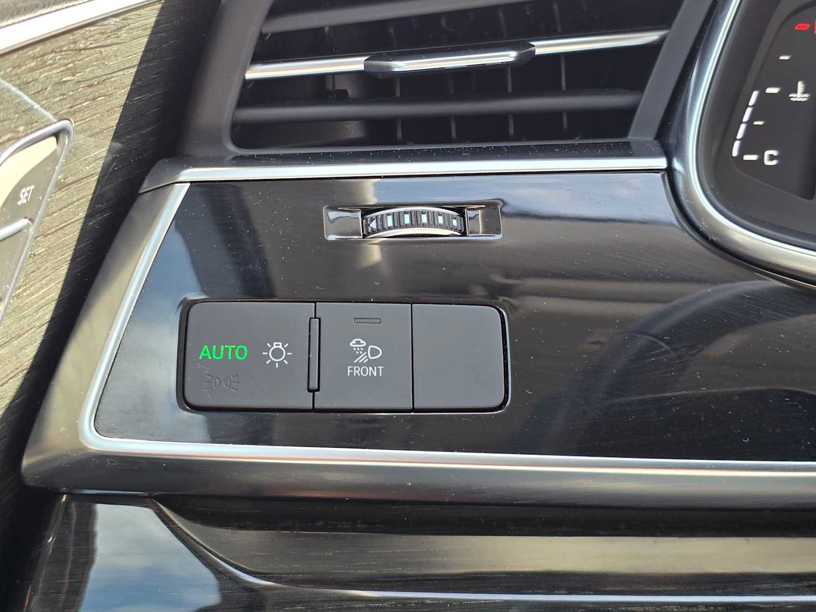 Used 2021 Audi Q7 3.0T Premium Plus w/ Premium Plus Package AWD/4WD image 34