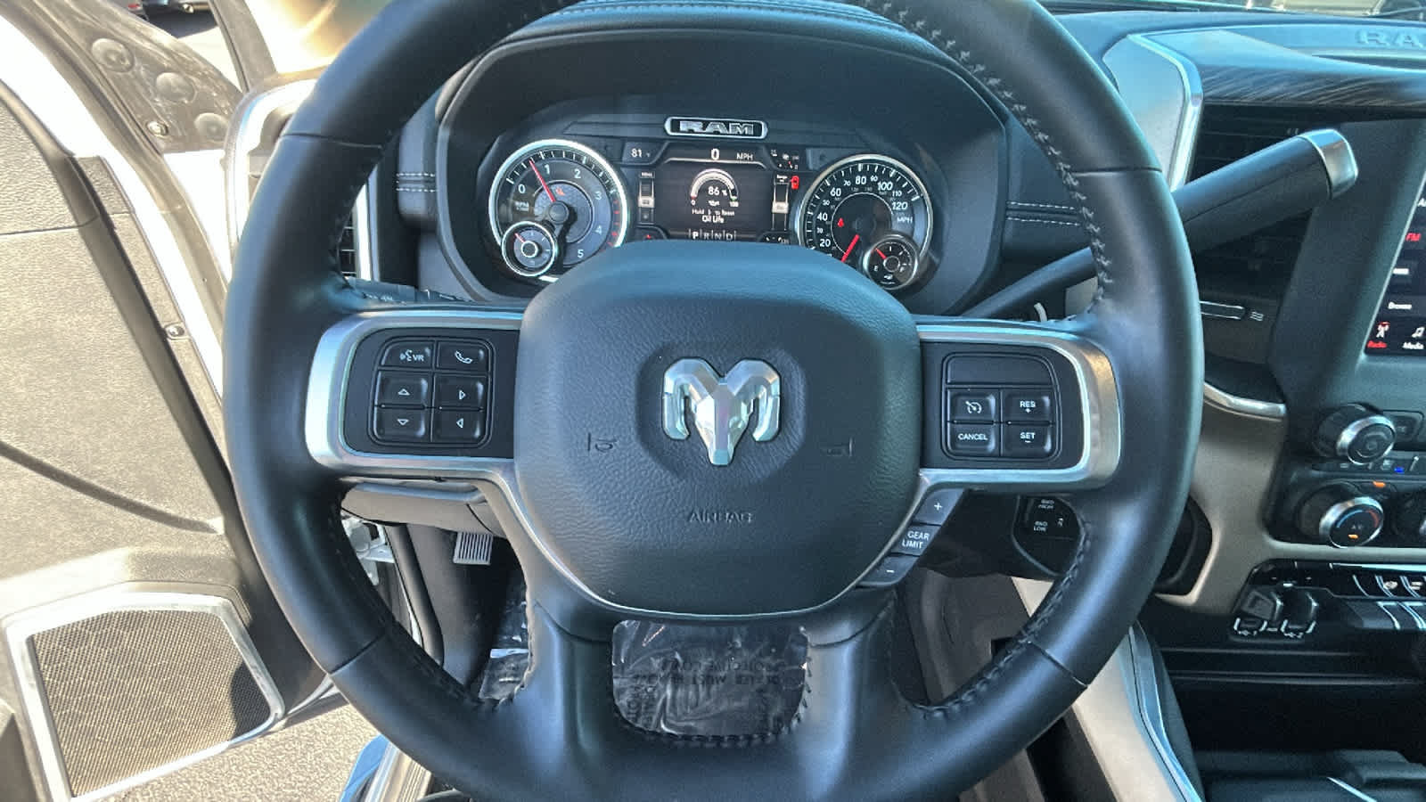 Used 2020 RAM 2500 Laramie AWD/4WD image 18