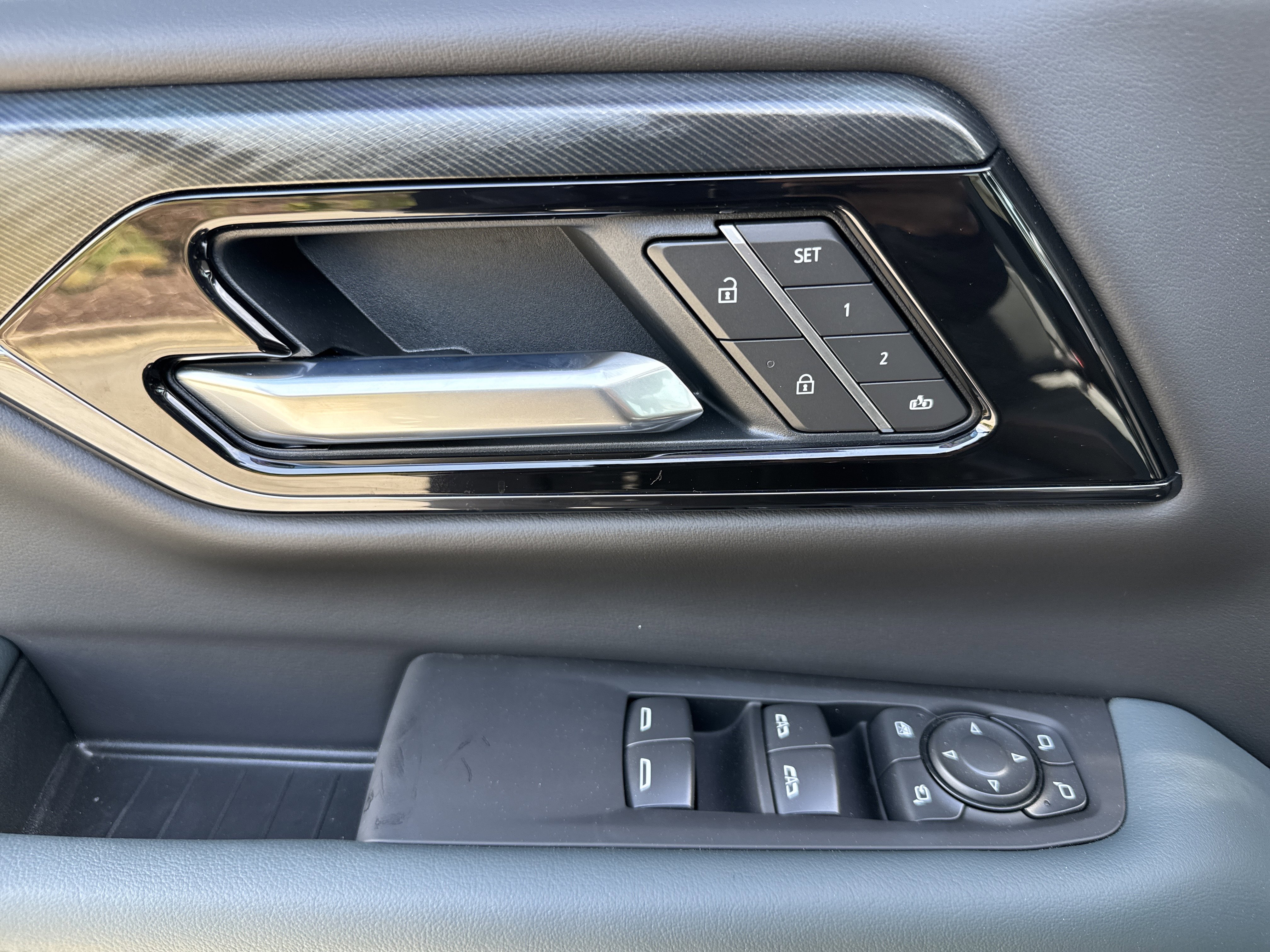 New 2026 GMC Yukon XL AT4 w/ AT4 Premium Plus Package image 15