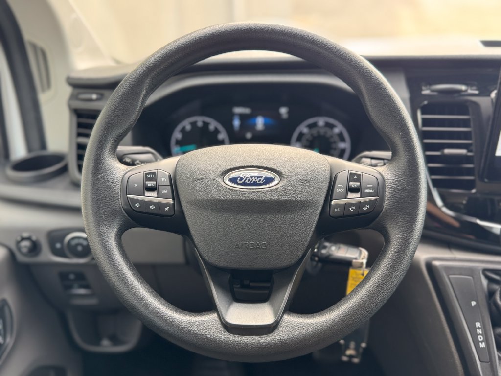 Used 2023 Ford Transit 350 XLT RWD image 15