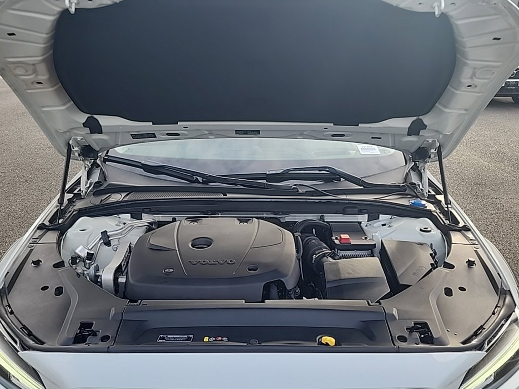 Used 2017 Volvo V90 T6 Cross Country AWD/4WD image 29