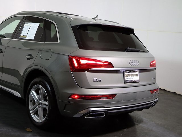 Used 2025 Audi Q5 e Premium Plus w/ Premium Plus Package image 11