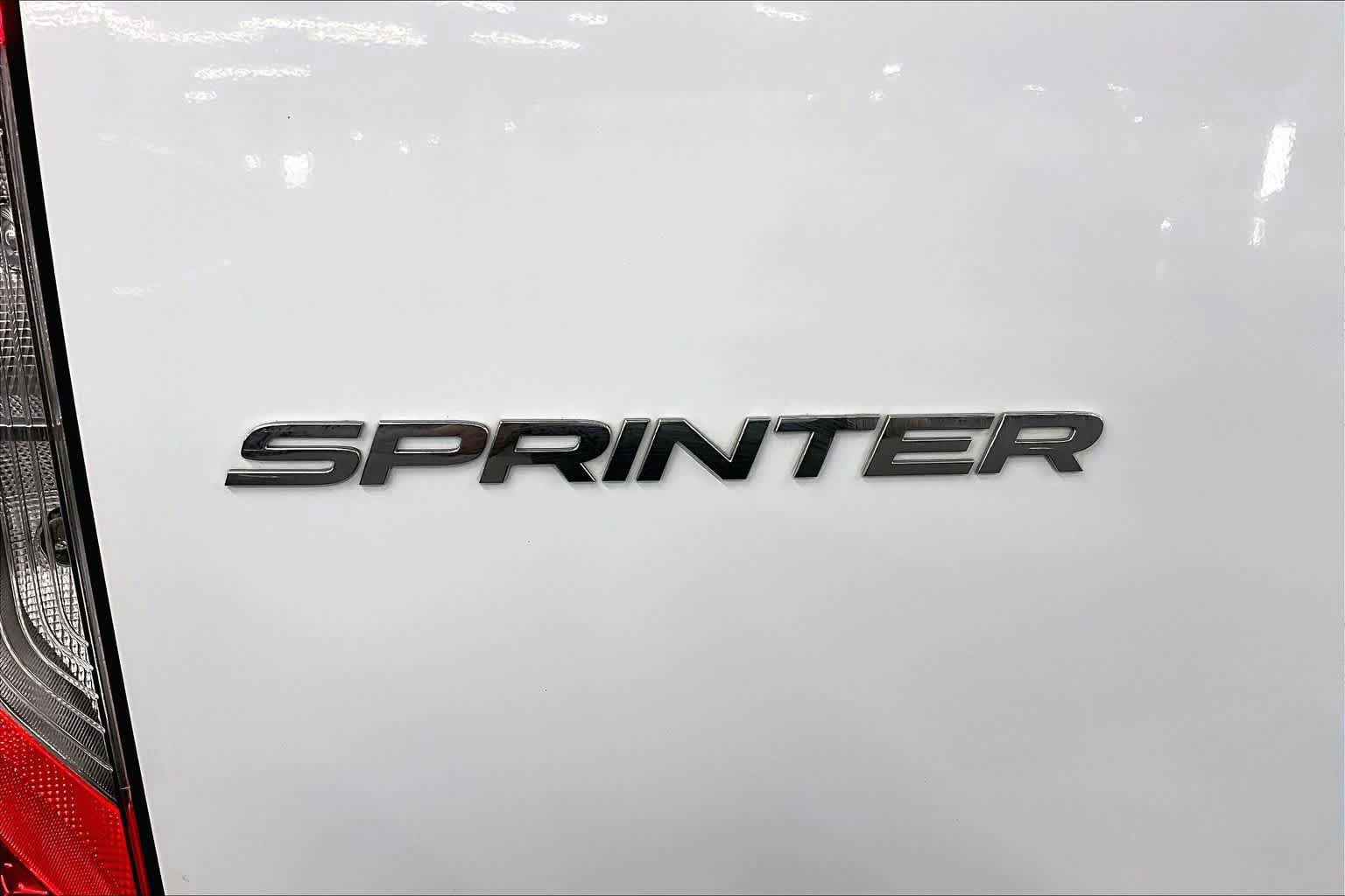 Used 2019 Mercedes-Benz Sprinter 144 image 9