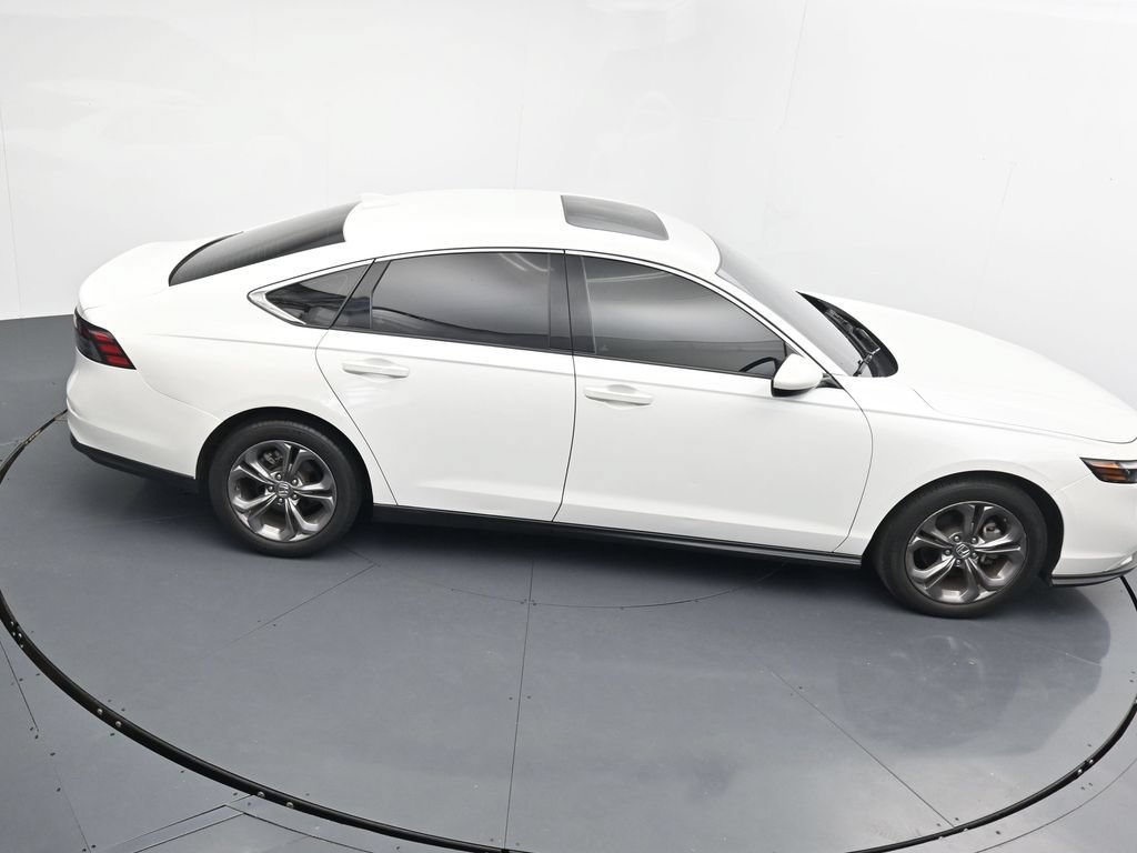 Used 2023 Honda Accord EX image 17