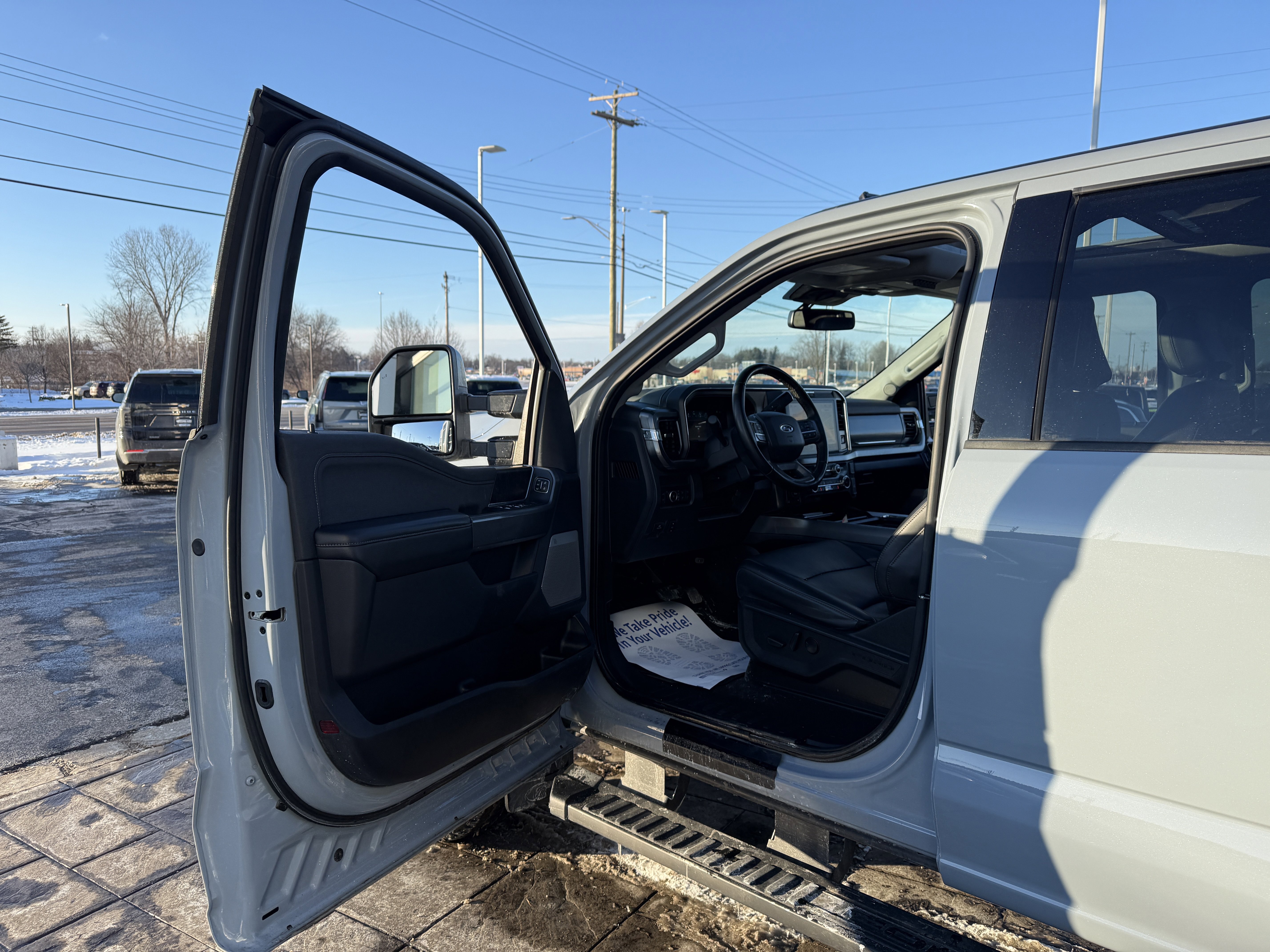 Used 2025 Ford F250 Lariat w/ Lariat Ultimate Package image 11