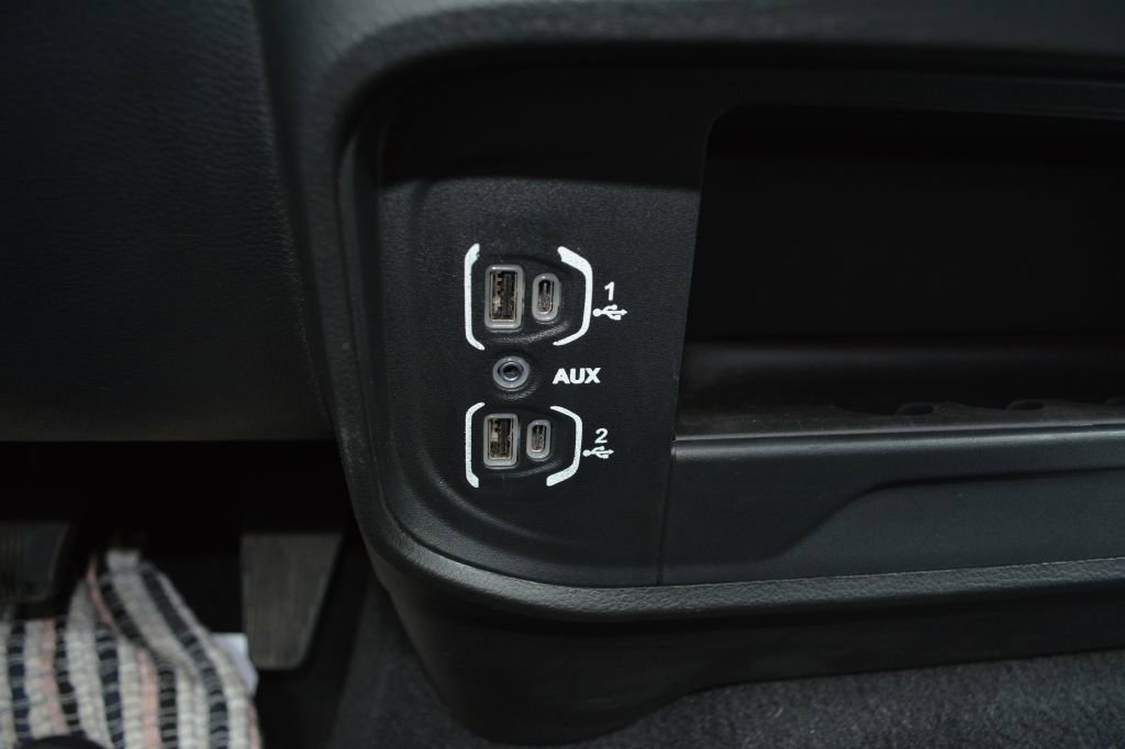 Used 2024 RAM 2500 Big Horn image 21