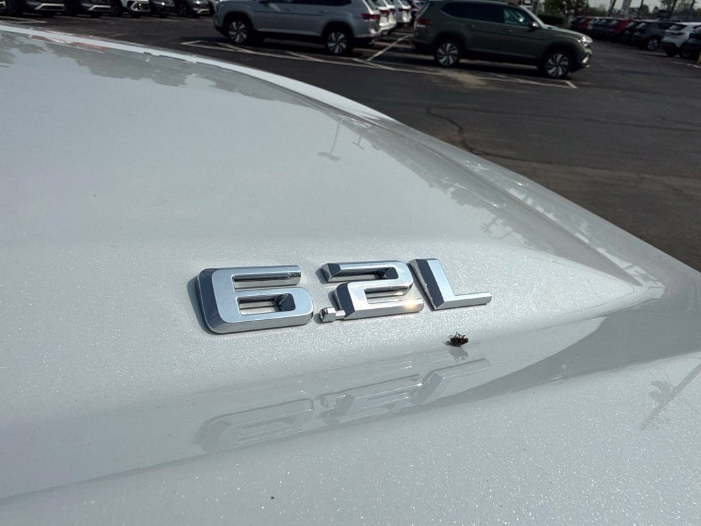 Used 2026 Chevrolet Silverado 1500 High Country AWD/4WD image 16