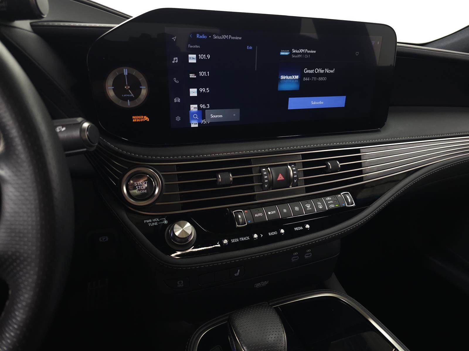 Certified 2023 Lexus LS 500 F Sport w/ Accessory Package (Z2) image 25