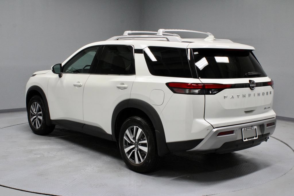 Certified 2024 Nissan Pathfinder SL AWD/4WD image 11