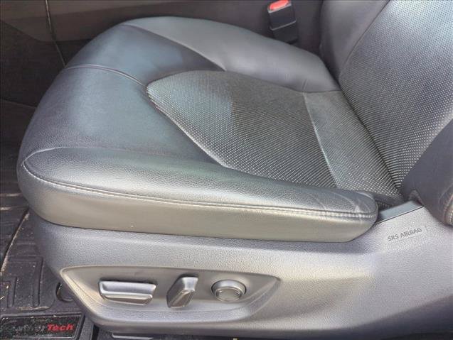 Used 2022 Toyota Camry XLE FWD image 12