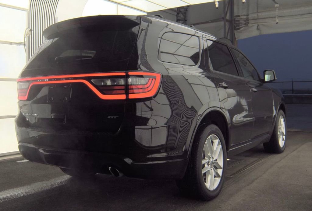 Used 2024 Dodge Durango GT image 2