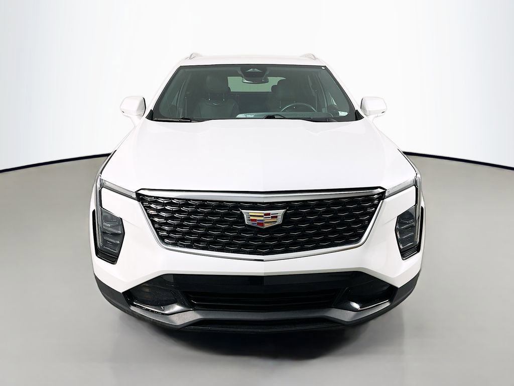Used 2024 Cadillac XT4 Premium Luxury AWD/4WD image 3