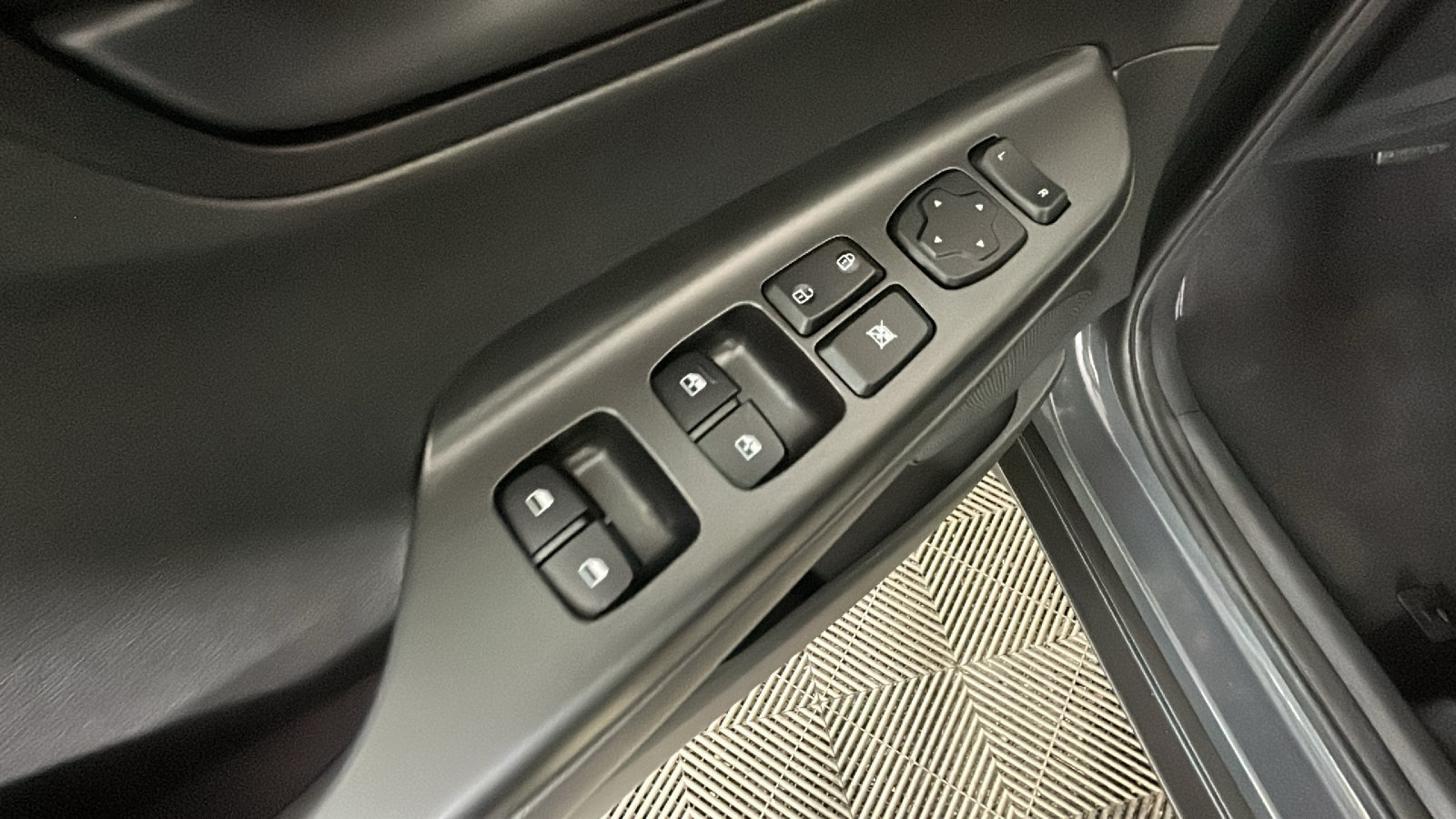 Certified 2023 Hyundai Kona SEL FWD image 14